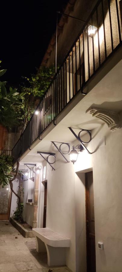 Le Altezze Villa Ериче Екстериор снимка
